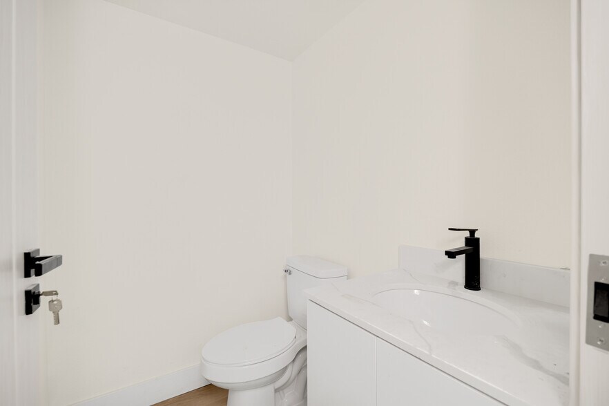 More Photos Of 3164 N Sterling Ave, San Bernardino Apartments For Sale