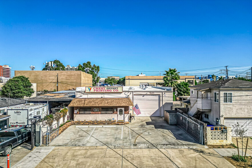 More Photos Of 921 Coolidge Ave, National City Light Manufacturing For Sale