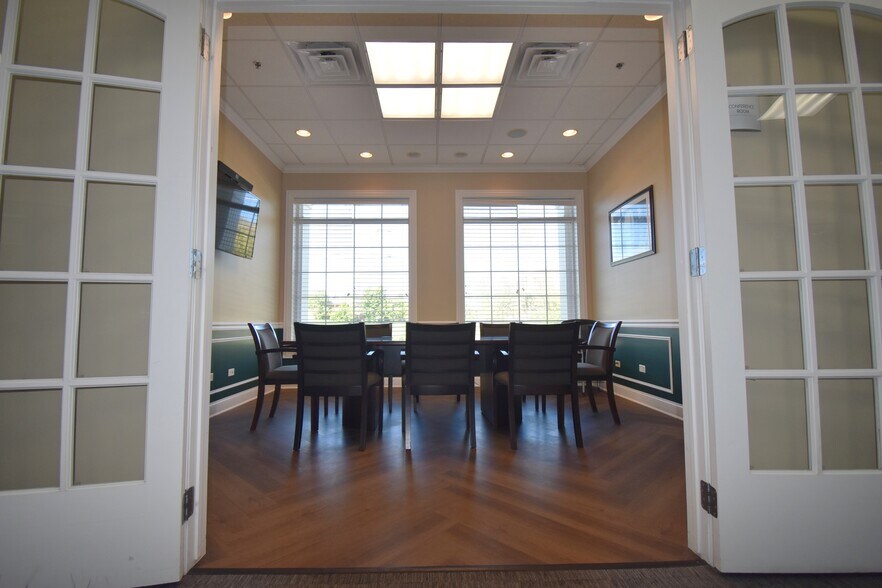 More Photos Of 219 White St, Frankfort Office Residential For Sale