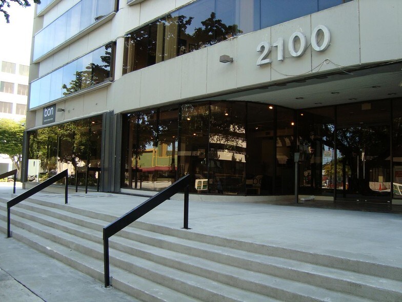 More Photos Of 2100 Coral Way, Miami Office For Lease