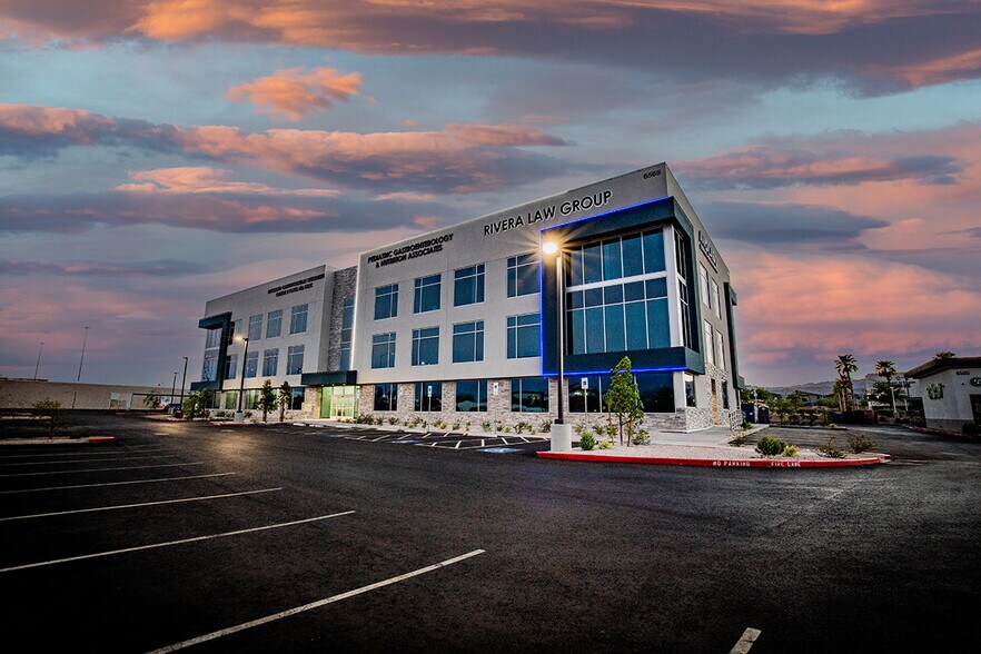 More Photos Of 6565 S Buffalo Dr, Las Vegas Medical For Lease