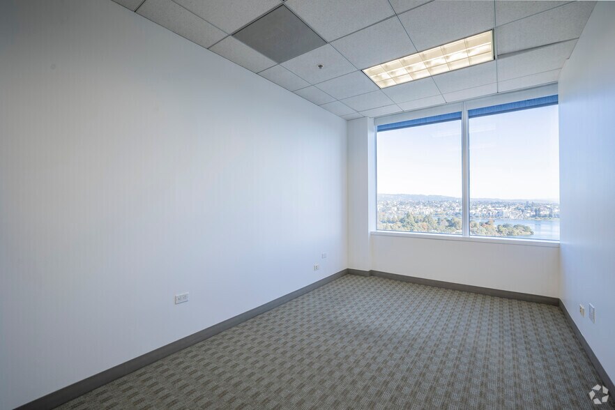 More Photos Of 1999 Harrison St, Oakland Coworking Space