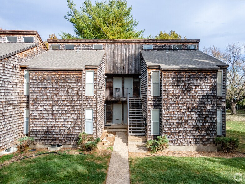 More Photos Of 11337 Calico Dr, Kansas City Apartments For Sale