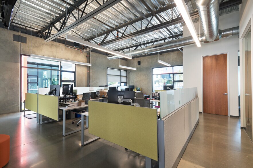 More Photos Of 2250 E Maple Ave, El Segundo Loft Creative Space For Sale