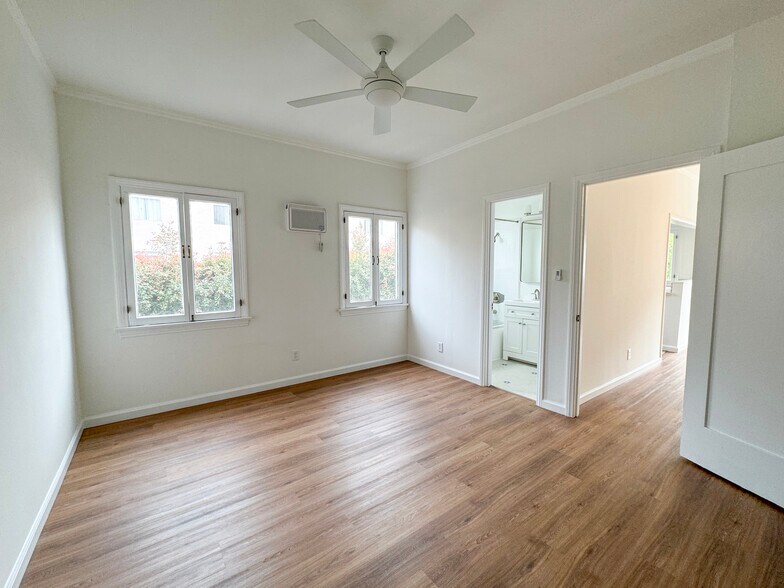 More Photos Of 822 Hayworth Ave, Los Angeles Apartments For Sale
