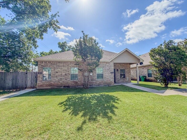 More Photos Of 1101 Cates St, Bridgeport Multifamily For Sale