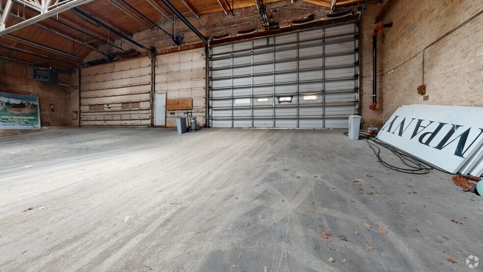 Primary Photo Of 4130-4150 S Wabash Ave, Chicago Manufacturing For Sale