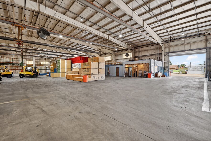 More Photos Of 722 Duck Lake Rd, Lady Lake Industrial For Sale