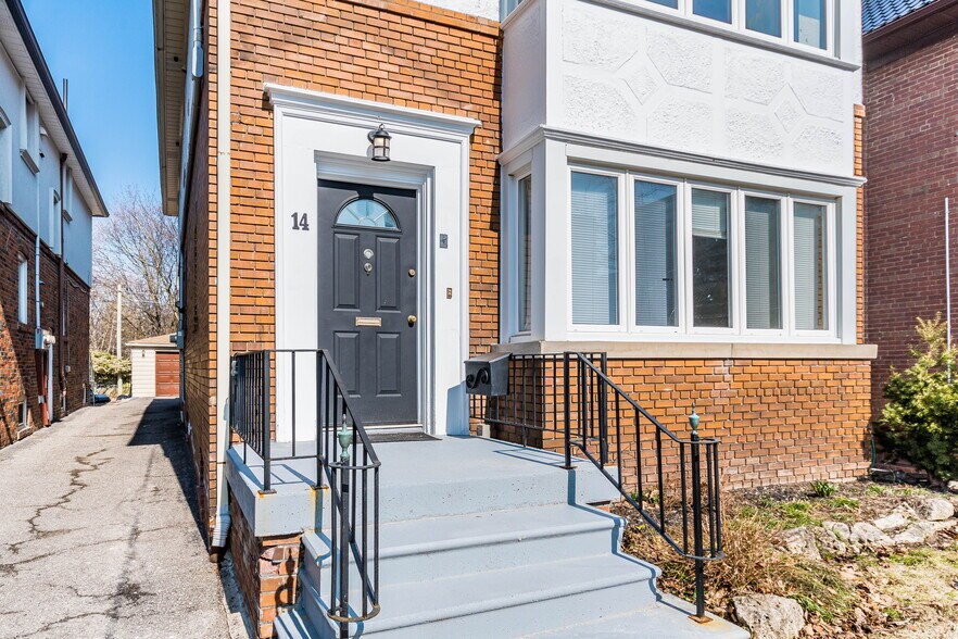 More Photos Of 14 Kilbarry Rd, Toronto Multifamily For Sale