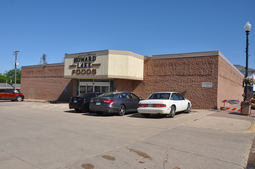 Primary Photo Of 603 8th Ave, Howard Lake Freestanding For Sale