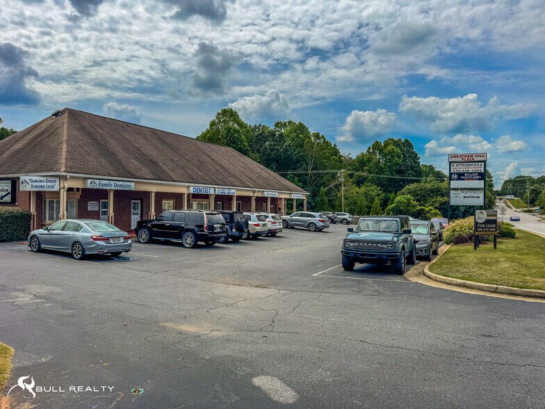 More Photos Of 365 SW Villa Rica Way, Marietta Freestanding For Sale