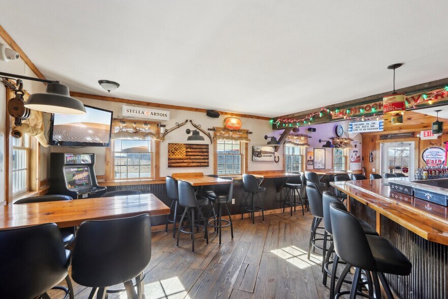 More Photos Of W11070 Hwy 16 & 60, Columbus Restaurant For Sale