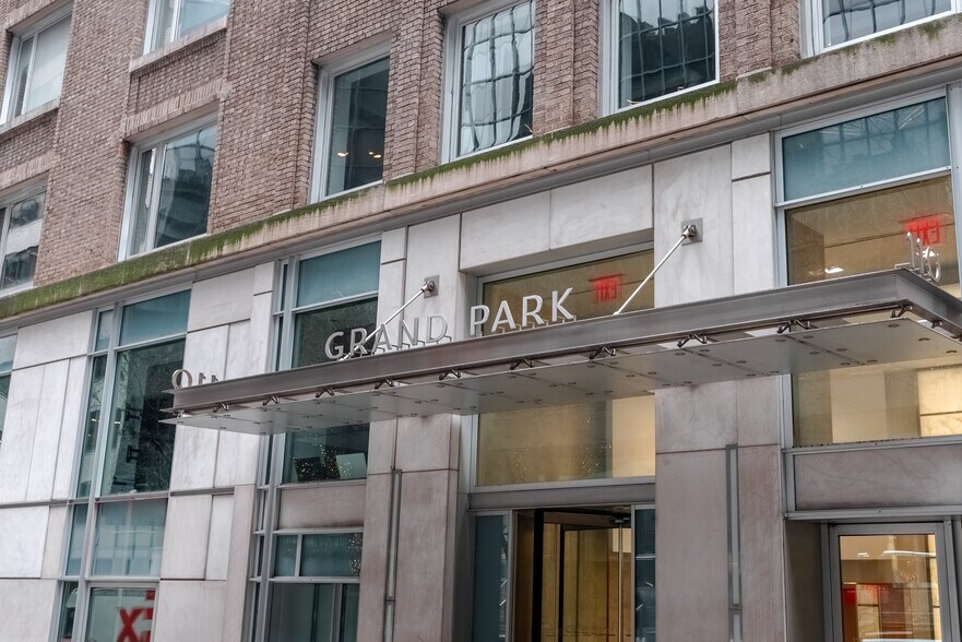 More Photos Of 104-110 E 40th St, New York Medical For Lease