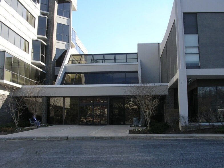 More Photos Of 110 West Rd, Towson Office For Lease
