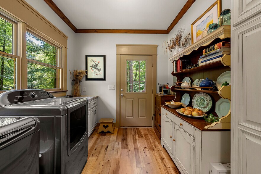 More Photos Of 1638 Old Minor Rd, Culloden Specialty For Sale