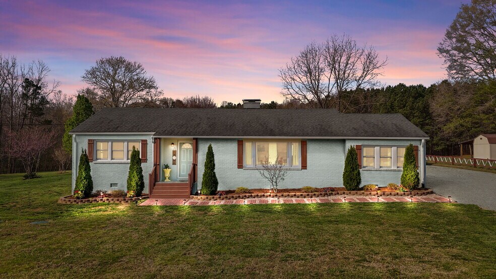 More Photos Of 10612 Durham Rd, Timberlake Flex For Sale