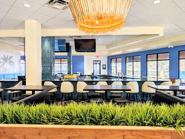 More Photos Of 5204 Colleyville Blvd, Colleyville Restaurant For Lease