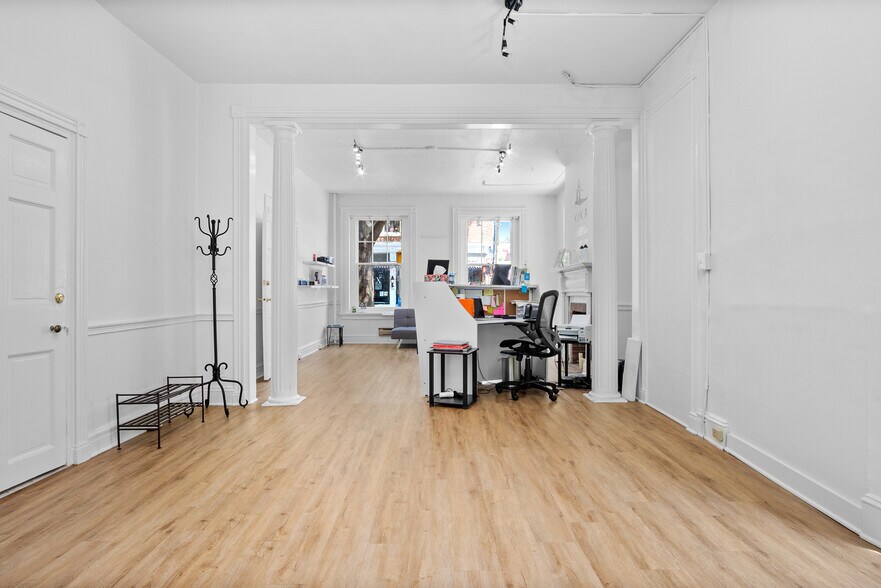 More Photos Of 54 E Patrick St, Frederick Storefront For Lease