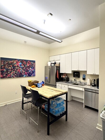 More Photos Of 86-87 Graham St, San Francisco Office For Lease