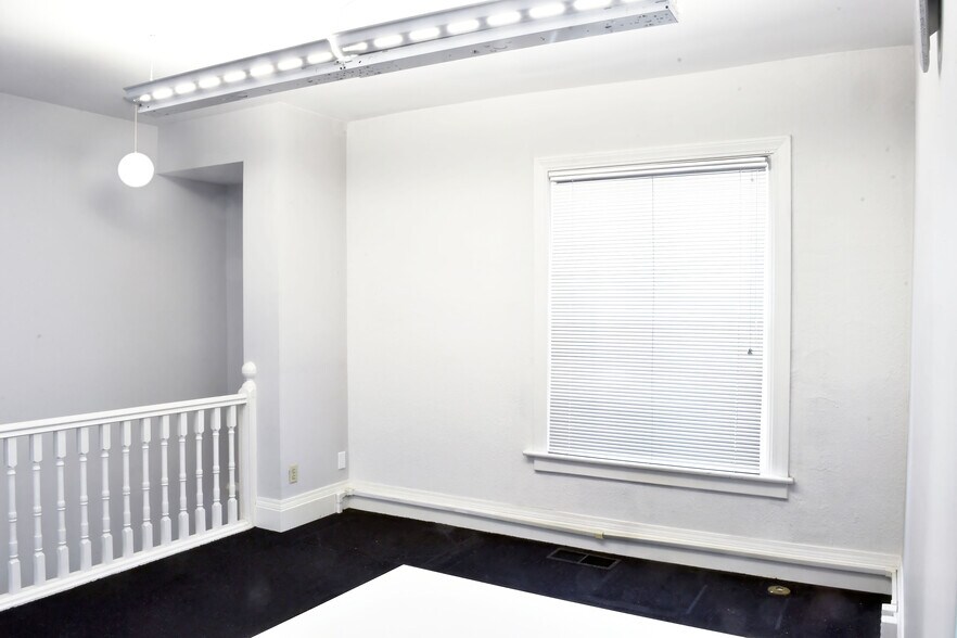 More Photos Of 818 E 19th Ave, Denver Office For Sale