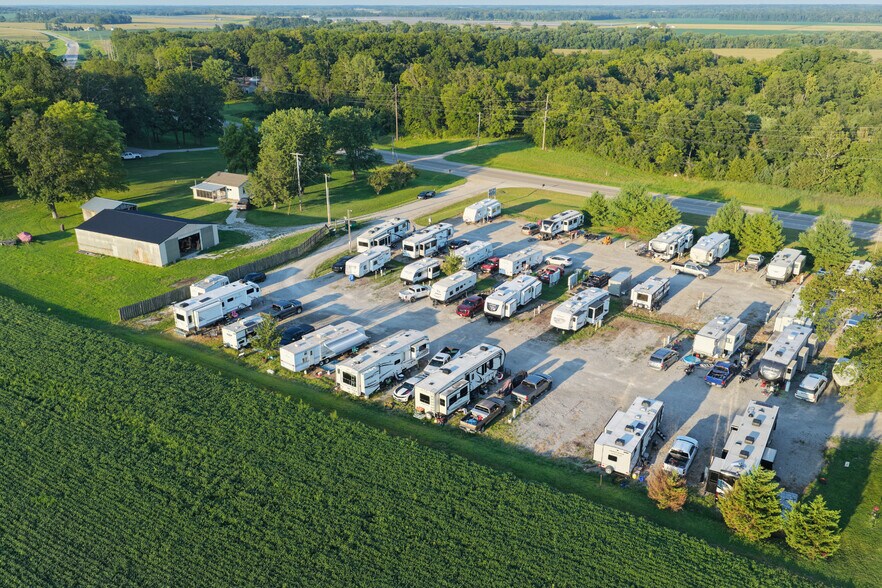More Photos Of 5184 State Route 127, Pinckneyville Trailer Camper Park For Sale