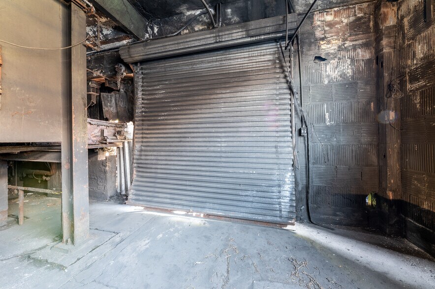 More Photos Of 164 Eyster Rd, Halltown Manufacturing For Sale