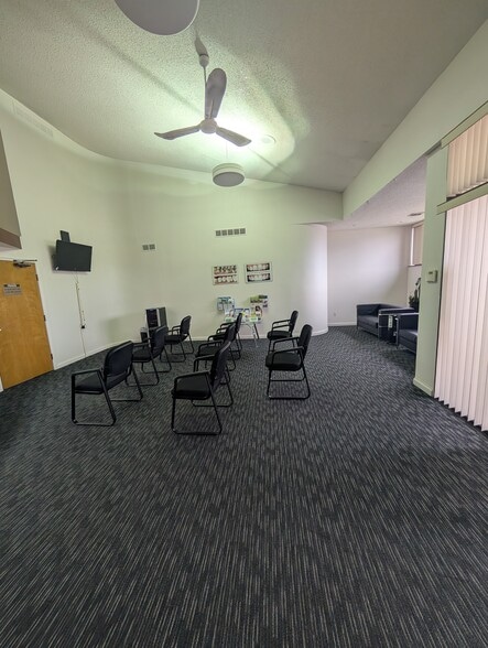 More Photos Of 10720 W 7 Mile Rd, Detroit Office For Sale