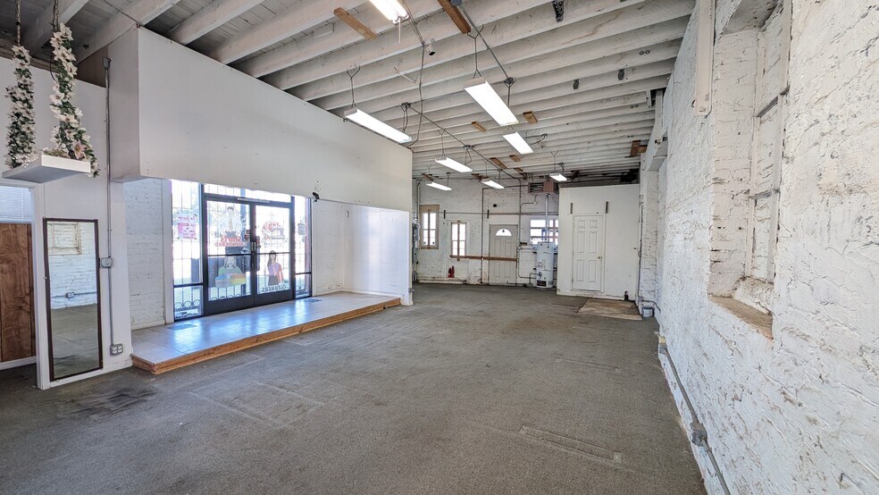 More Photos Of 5500 3rd St, San Francisco Storefront For Lease