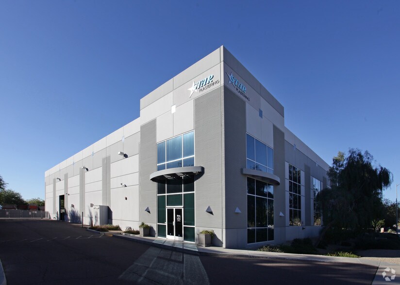 More Photos Of 2005 W Parkside Ln, Phoenix Warehouse For Lease