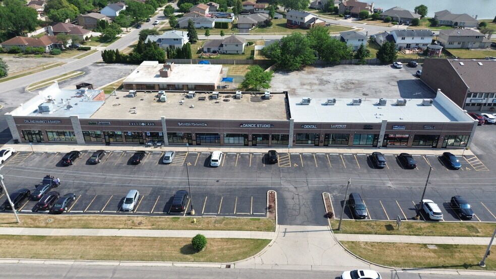 Primary Photo Of 9003-9025 W 151st St, Orland Park Fast Food For Lease