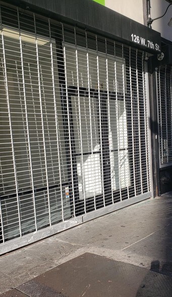 More Photos Of 700-704 S Spring St, Los Angeles Loft Creative Space For Lease