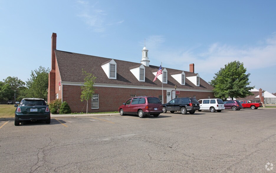 Primary Photo Of 1119 SW Gage Blvd, Topeka Medical For Lease