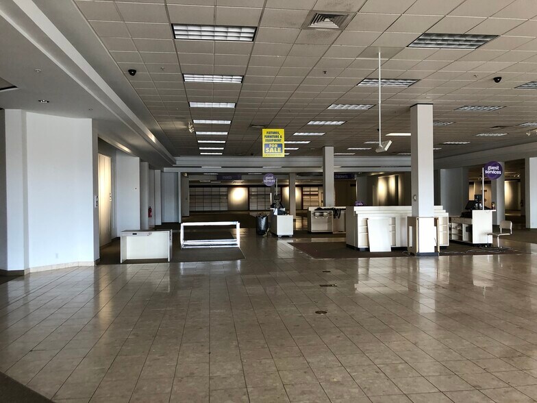 More Photos Of 22940-23010 Sussex Hwy, Seaford Unknown For Lease