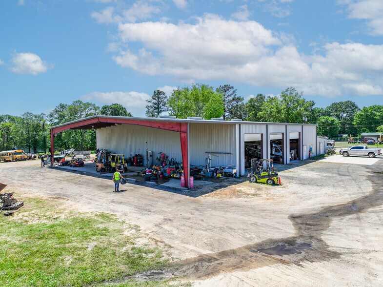 More Photos Of 20741 State Highway 155 S, Flint Light Manufacturing For Sale