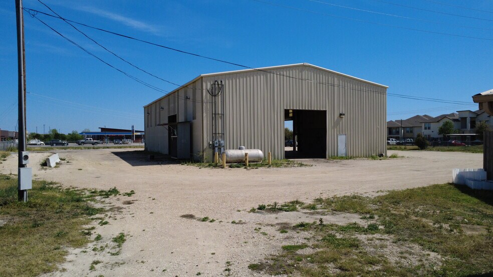 More Photos Of 13800 FM 973 N, Manor Warehouse For Sale