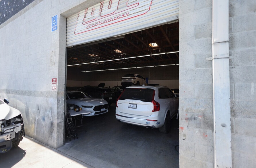 More Photos Of 12071 Branford St, Sun Valley Industrial For Lease