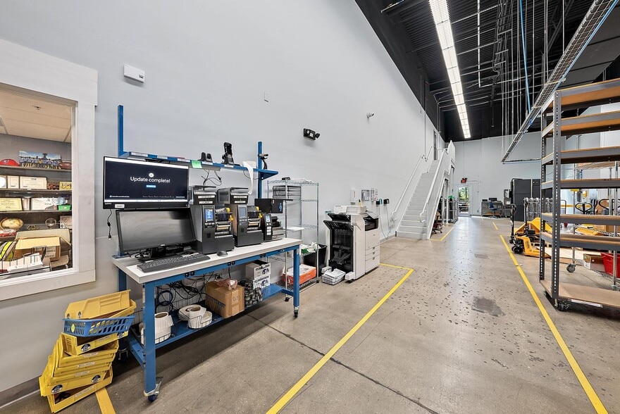 More Photos Of 3126 Jupiter Park Dr, Jupiter Warehouse For Lease