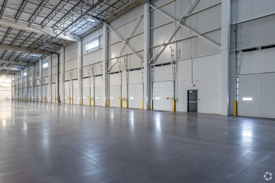 More Photos Of 198 Enterprise Blvd, Allenwood Unknown For Lease