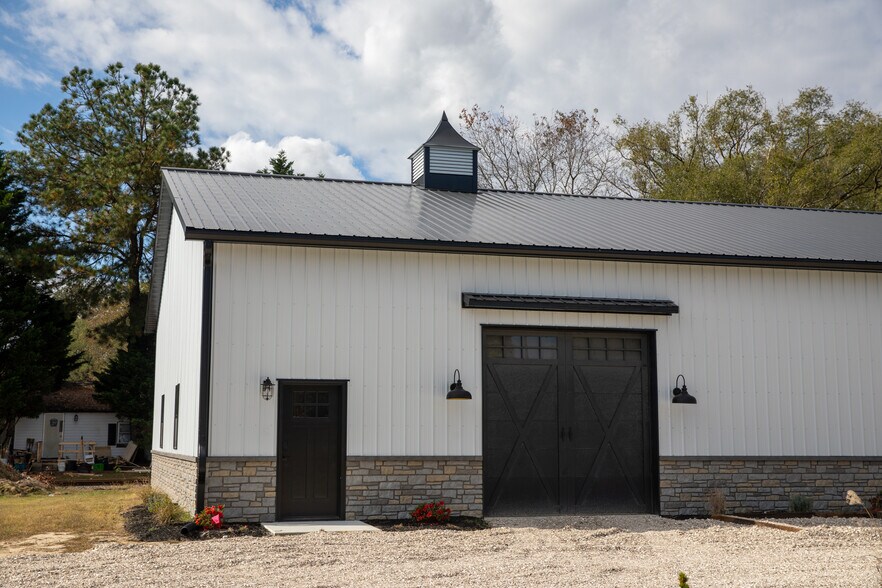 More Photos Of 266-272 W State St, Millsboro Freestanding For Lease