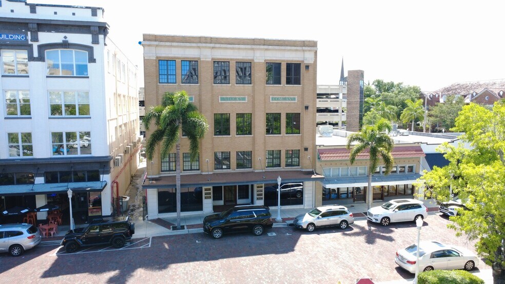 More Photos Of 1625 Hendry St, Fort Myers Loft Creative Space For Lease