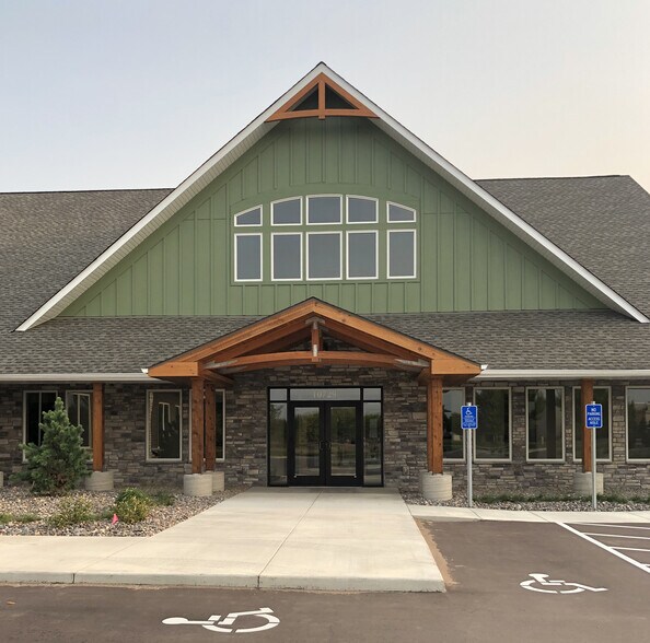 More Photos Of 10729 Town Square Dr NE, Blaine Medical For Lease