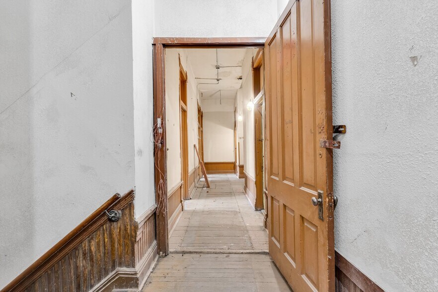 More Photos Of 111-117 Central Plz, Pueblo Storefront Retail Residential For Sale