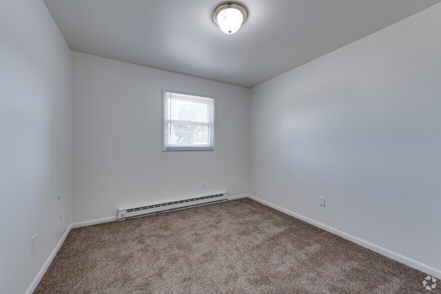 550 E Cass St, Schoolcraft, MI 49087 Apartments For Sale