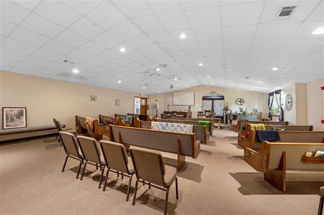 More Photos Of 816 W Gore Blvd, Lawton Office For Sale