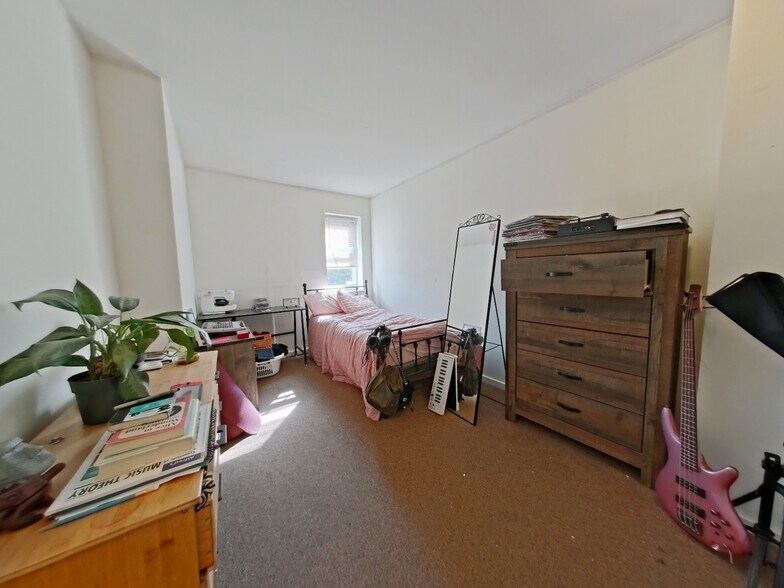 More Photos Of 2041 N 15th St, Philadelphia Apartments For Sale