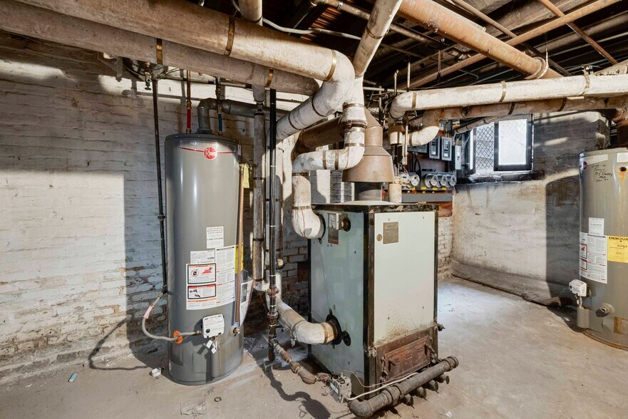 More Photos Of 2903 Saint Paul St, Baltimore Multifamily For Sale