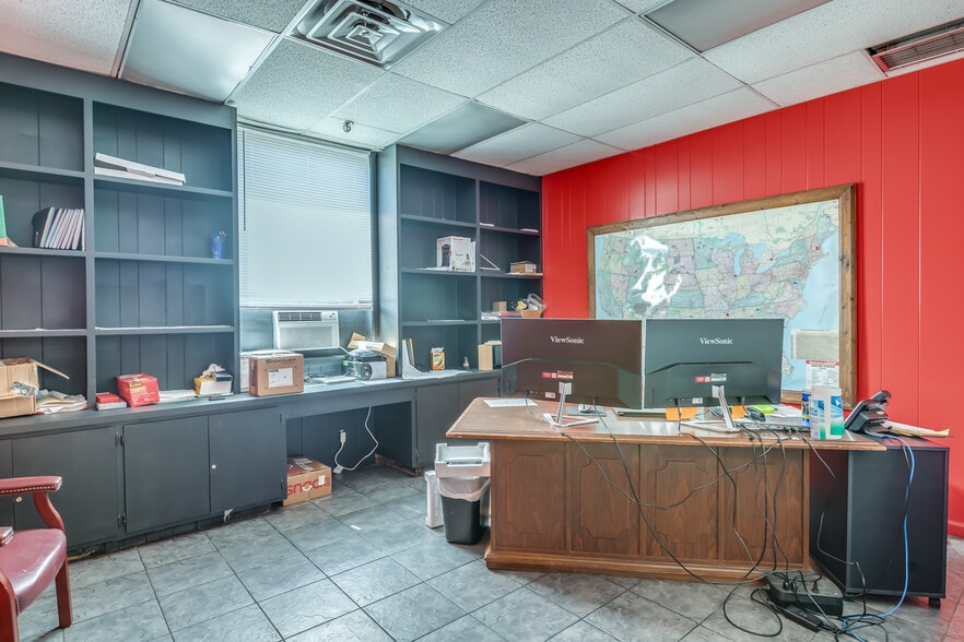 More Photos Of 4542 Baldwin Ave, Montgomery Warehouse For Sale