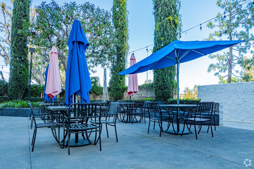 More Photos Of 5555 Garden Grove Blvd, Westminster Business Park For Sale