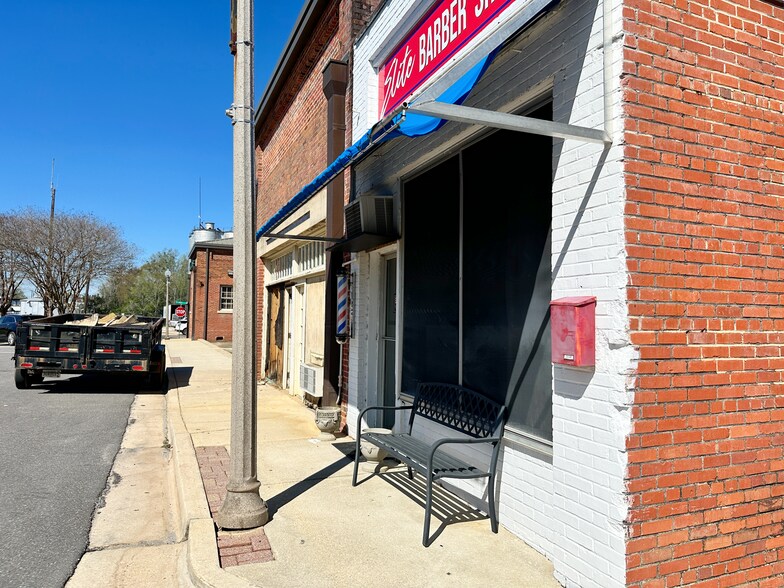 More Photos Of 105 N Main St, Atmore Office For Sale