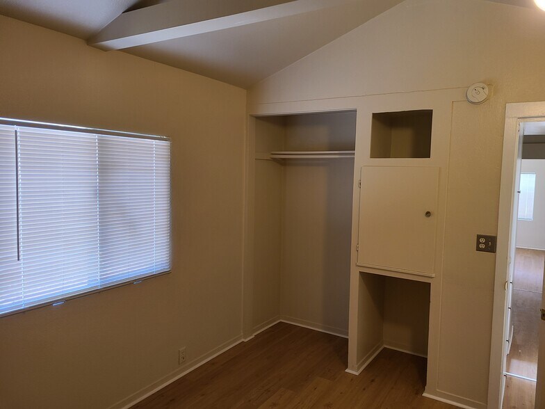 More Photos Of 987 Harcourt Ave, Seaside Multifamily For Sale